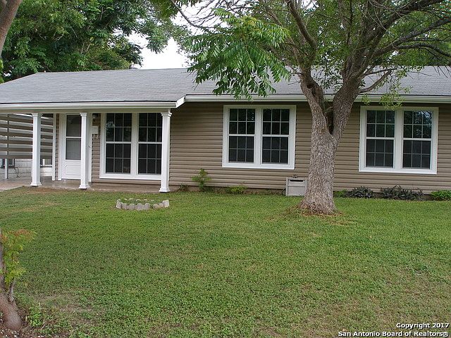 1st image of 551 E Palfrey St