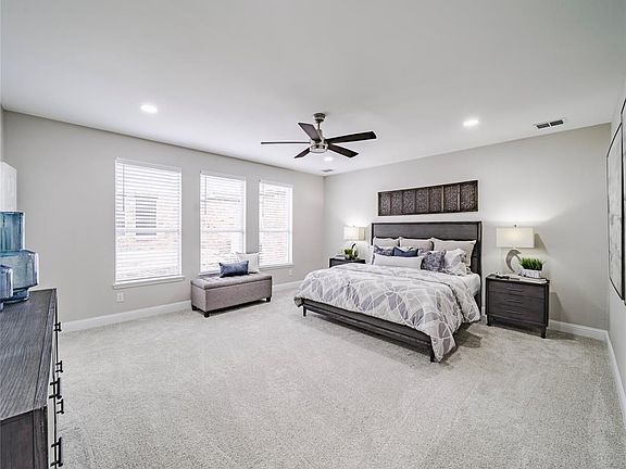 2nd image of 3521 Burnet Dr