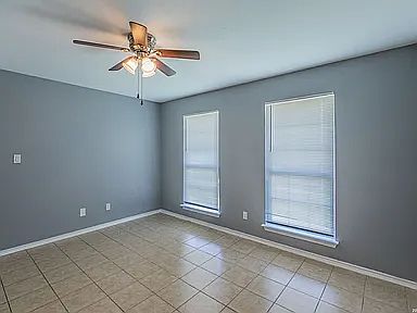 1st image of 5835 Midcrown Dr