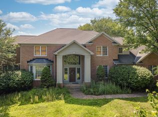 30680 Stillwater Ln, Solon, OH 44139