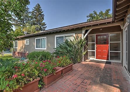 5th image of 1677 Zinnia Ln #A