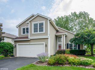 446 Harvest Gate, Lake In The Hills, IL 60156
