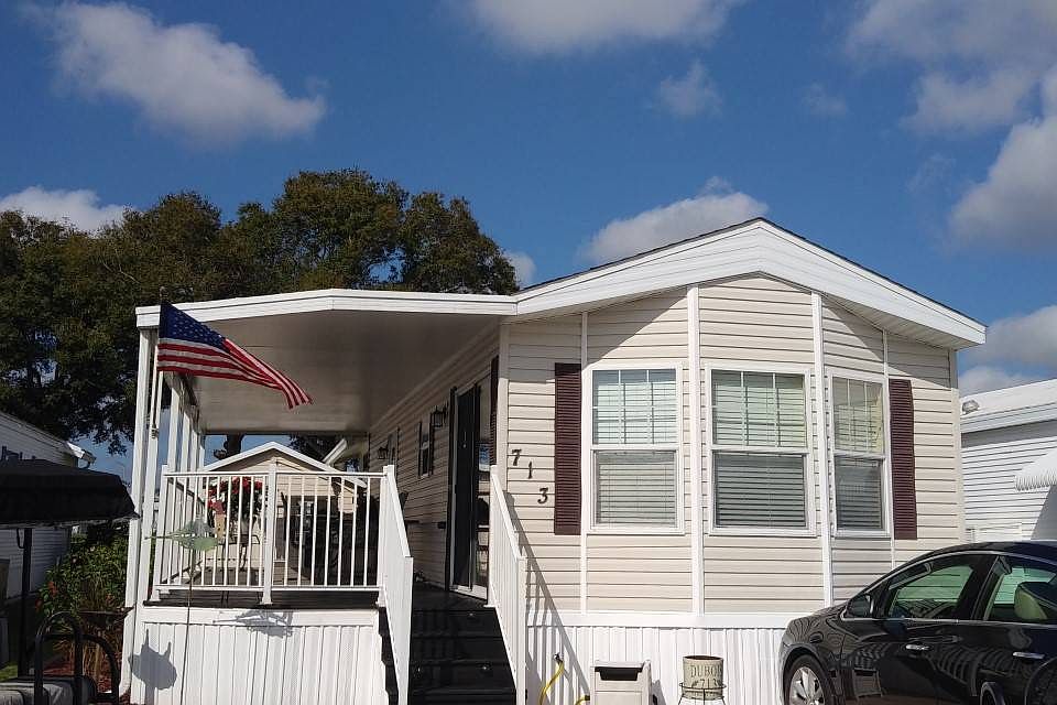 1st image of 713 Arnold Palmer Dr