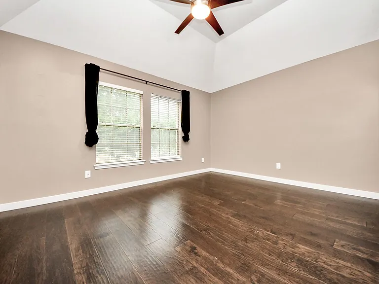 3210 Shadowwalk Dr — Photo 30