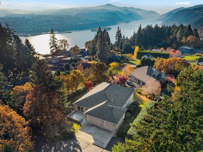 105 SW Dogwood Ln, White Salmon, WA, 98672