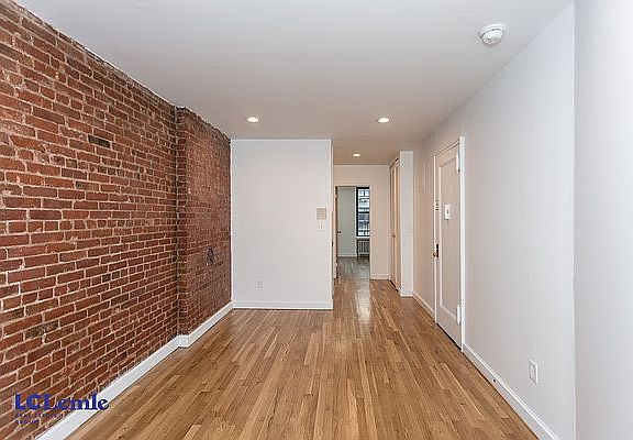 2nd image of 1371 1st Ave #4B