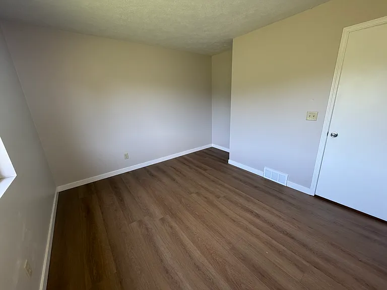 1897 Apartment Dr #7 — Photo 7