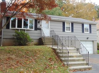 137 Sunset Ave, Fairfield, CT 06824