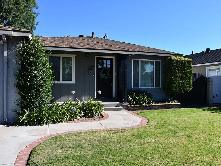 1210 E Oakmont Ave — Photo 5