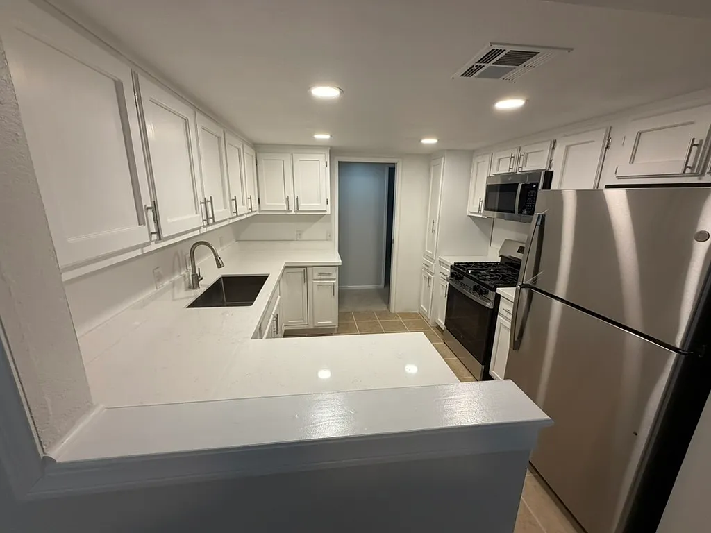 2 bed, 1435 sqft, $1,785 — Photo 3