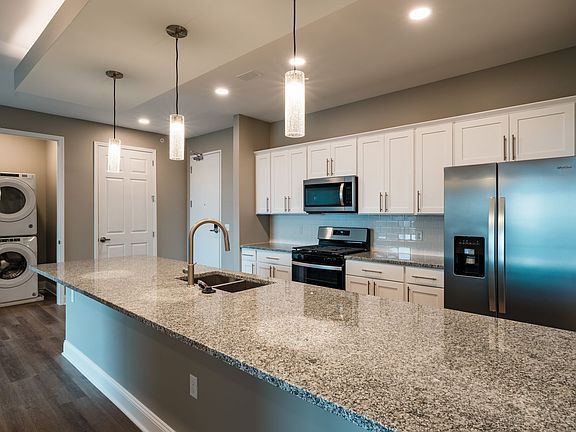 4th image of 6842-6846 Main St #3B-2BA-1389SQFT