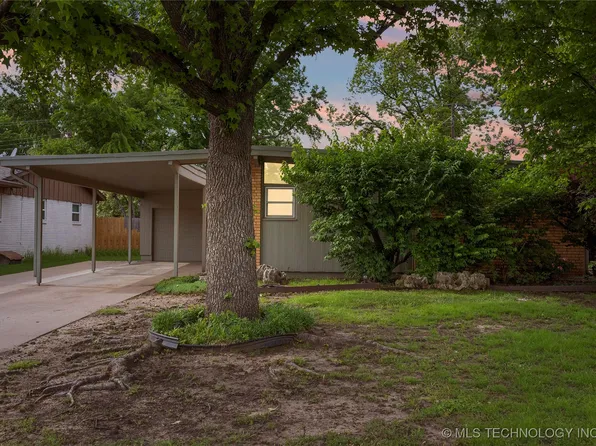 5135 E 27th Pl, Tulsa, OK 74114