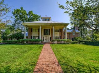 879 Beechwood Blvd, Ellwood City, PA 16117