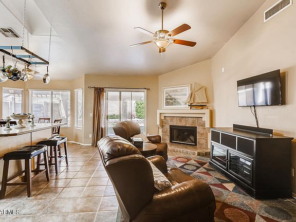 5th image of 8338 W Willowbrook Dr