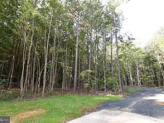 5th image of 18465 Cherryfield Rd