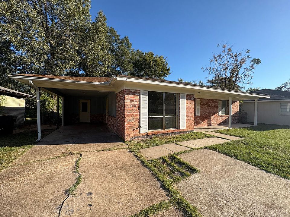 1st image of 629 Woodmont Pl