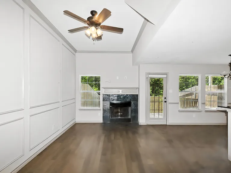 3905 Vista Mar Dr — Photo 10