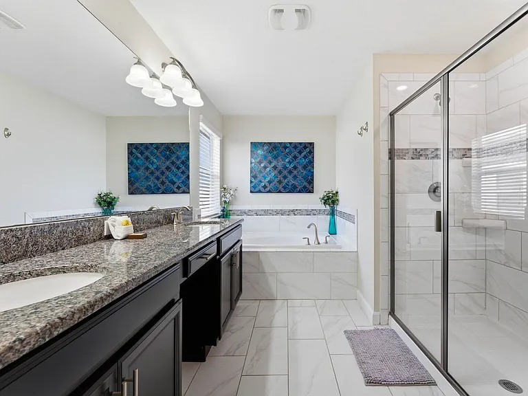 Kings Castle Cir — Photo 43