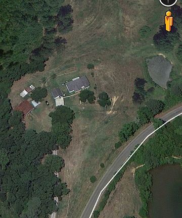 Also shows road frontage