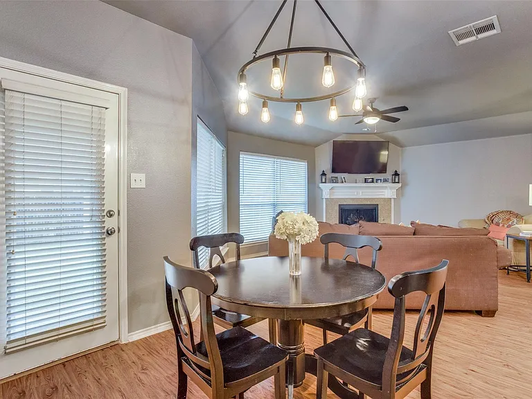 9800 Old Field Dr — Photo 20