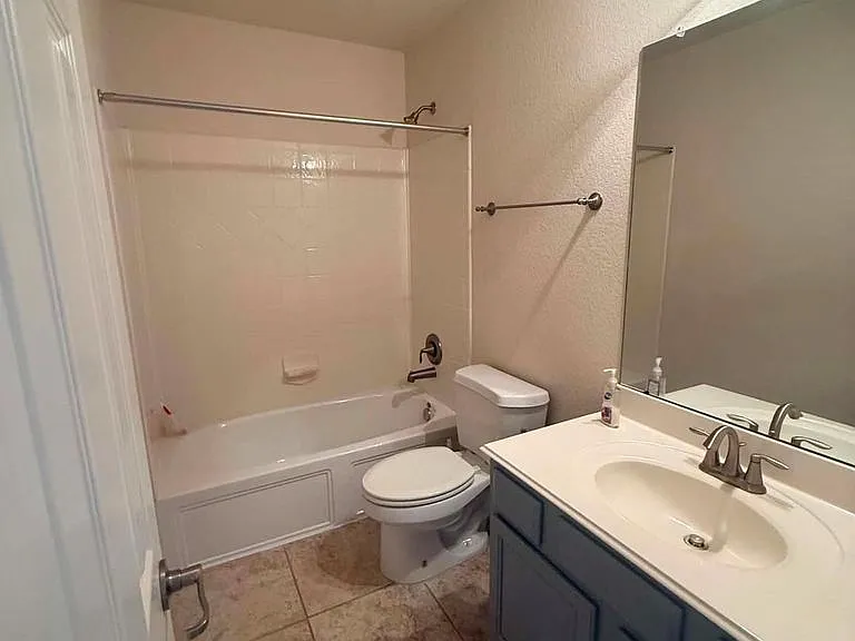 19806 Amber Village Ln — Photo 17