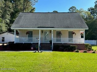 209 Pireway Rd, Tabor City, NC 28463