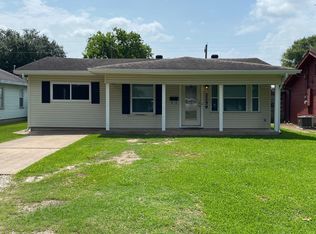 2259 1st St, Port Neches, TX 77651