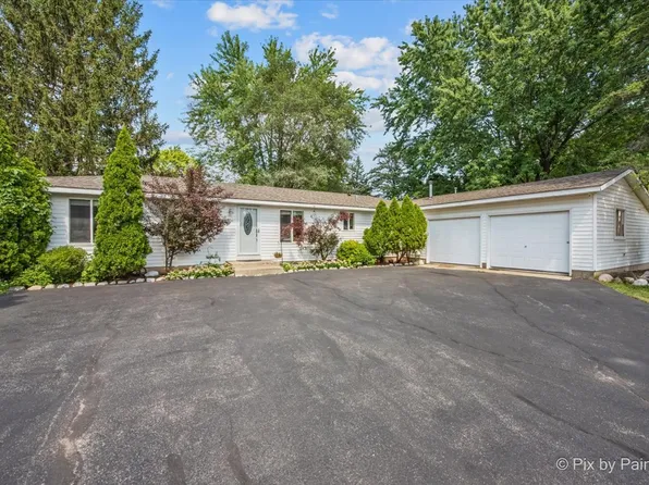 3500 Biscayne Rd, McHenry, IL 60050