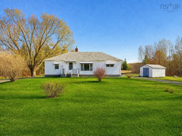 2252 Highway 1, Upper Clements, NS B0S 1A0