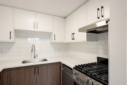 435 Lampson St #103 — Photo 7