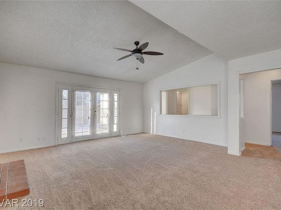 5th image of 3268 Othello Dr