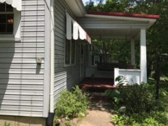 3rd image of 330 Kenwood Dr
