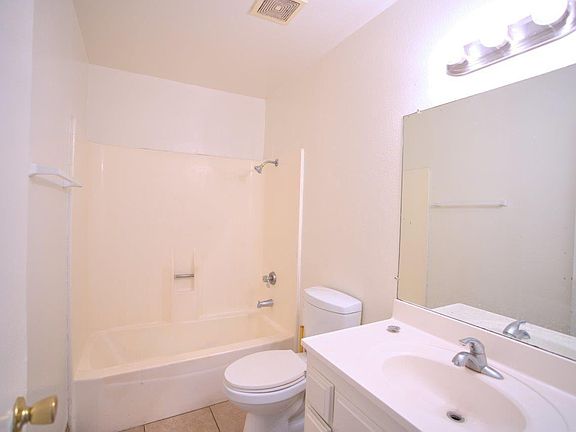 5th image of 18535 Vidora Dr #A