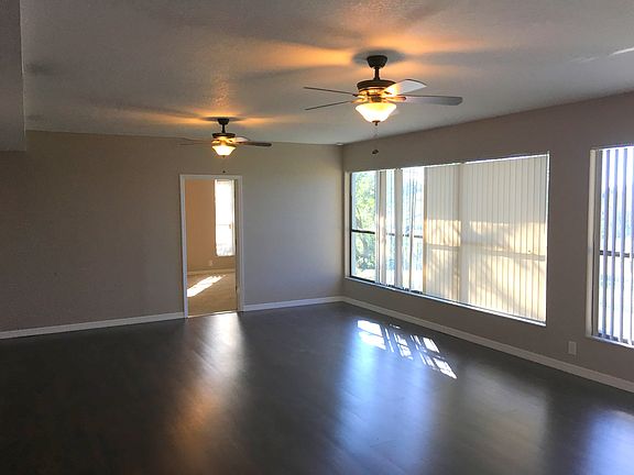 2nd image of 209 Lake Thomas Dr