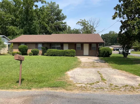 1215 S Bay St, Pine Bluff, AR 71603