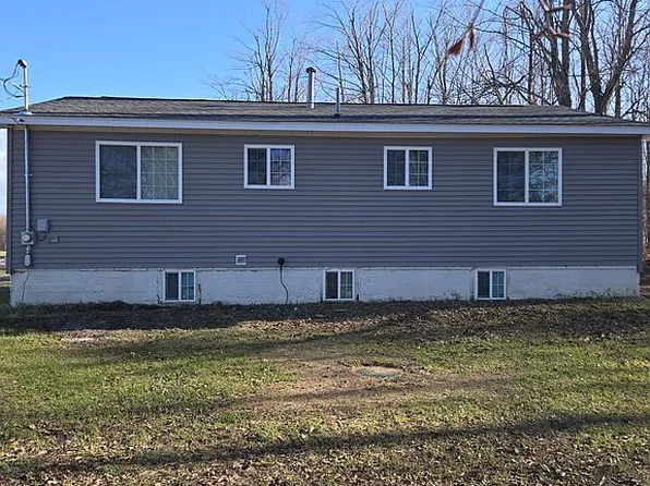 8522 Bocook Rd, Mancelona, MI 49659