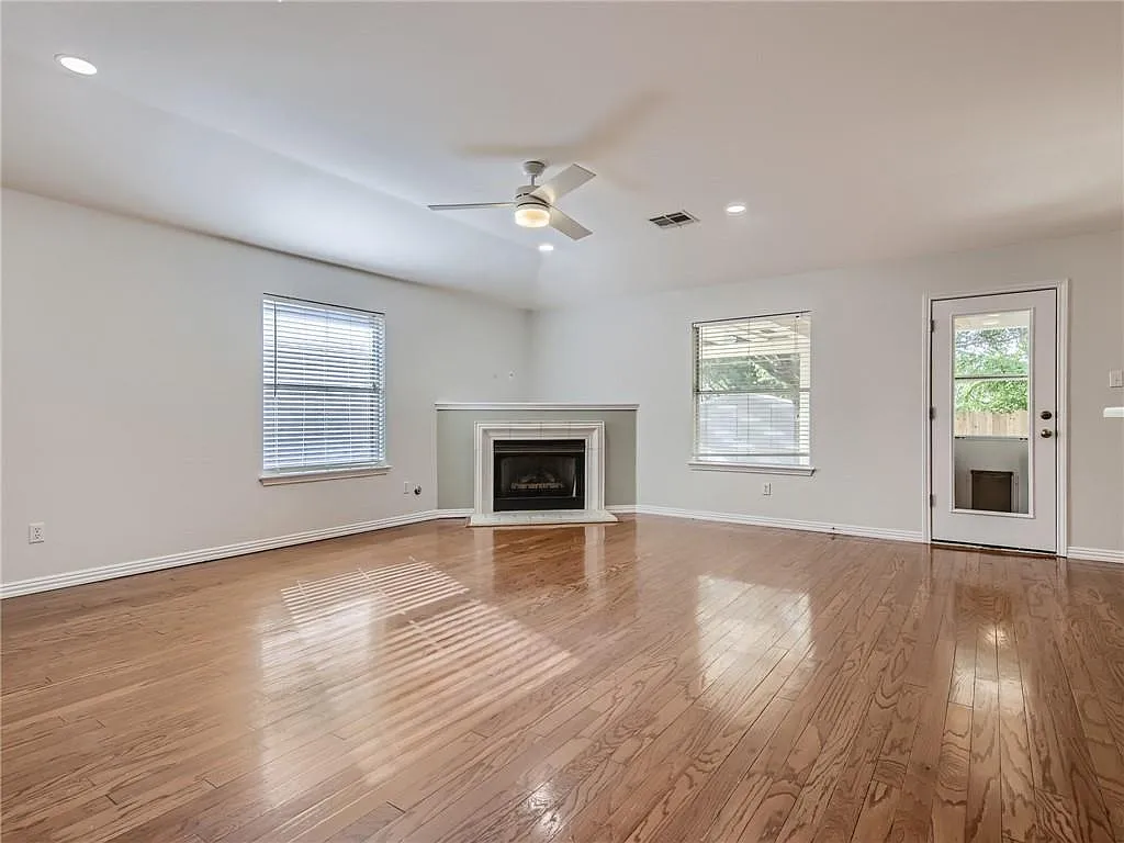 Building Photo - 17513 Port Hood Dr
