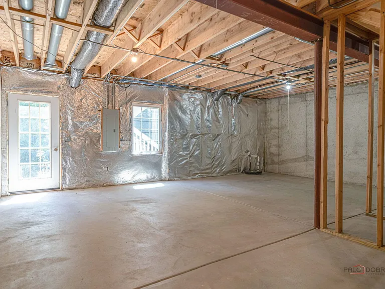790 Oak Hollow Rd — Photo 24