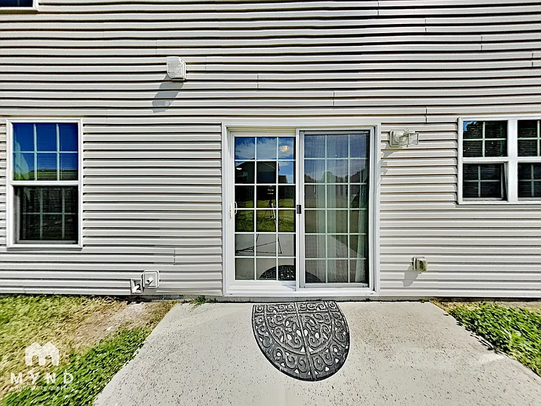2707 Greylock Ct — Photo 17