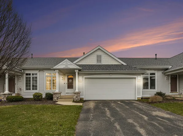 285 Shoreside North Dr SE, Grand Rapids, MI 49548