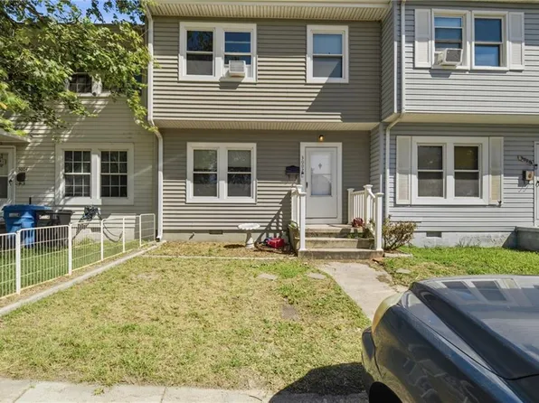 3002 Dekolta Ct, Virginia Beach, VA 23453