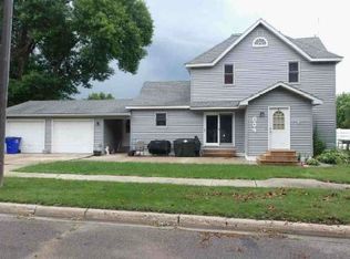 804 9th Ave, Clarkfield, MN 56223
