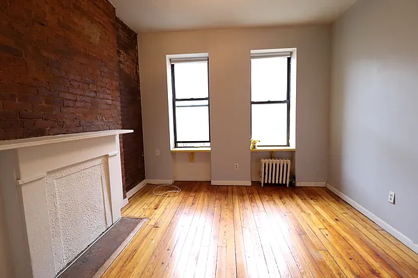 Rented by Corcoran | media 18