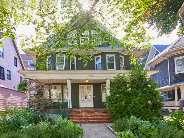 792 East 21st Street image 1 of 27