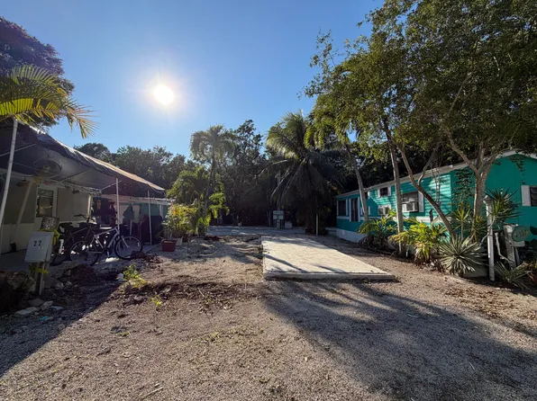 101551 Overseas Hwy #22, Key Largo, FL 33037
