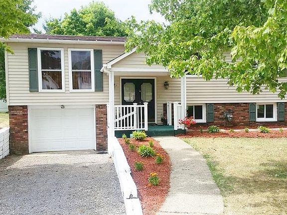 2nd image of 14752 Cedarwood Ct
