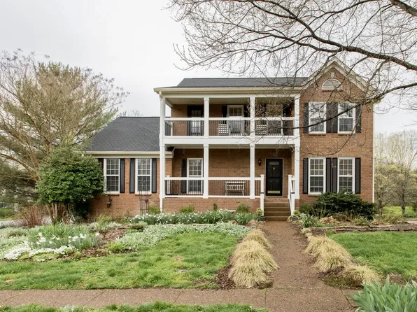 7501 Staffordshire Dr, Nashville, TN 37221