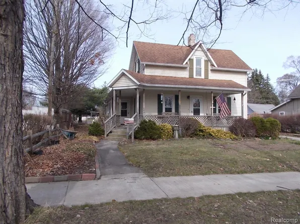 123 E Congress St, Caro, MI 48723