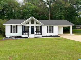 369 Sleepy Hollow Cir, Oxford, AL 36203