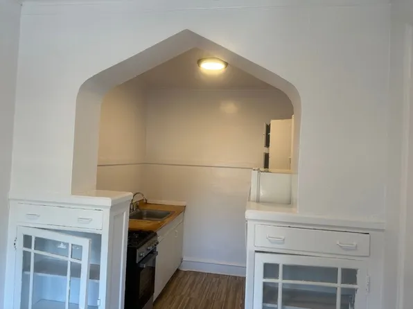7856 S Maryland Ave #202, Chicago, IL 60619